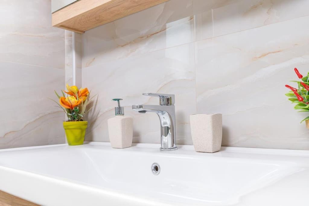 Tziapartment In Downtown Chania Appartamento