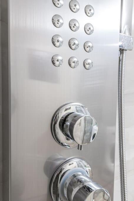 Tziapartment In Downtown Chania Appartamento