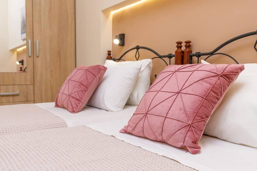 Tziapartment In Downtown Chania Appartamento *
