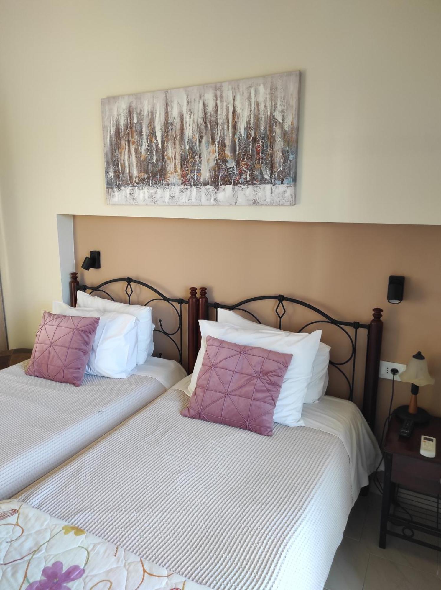 Tziapartment In Downtown Chania * La Canea